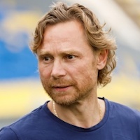 Валерий Карпин