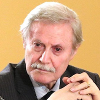 Юрий Соломин